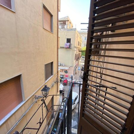 Tanto Di Cappello Home Palermo Bagian luar foto