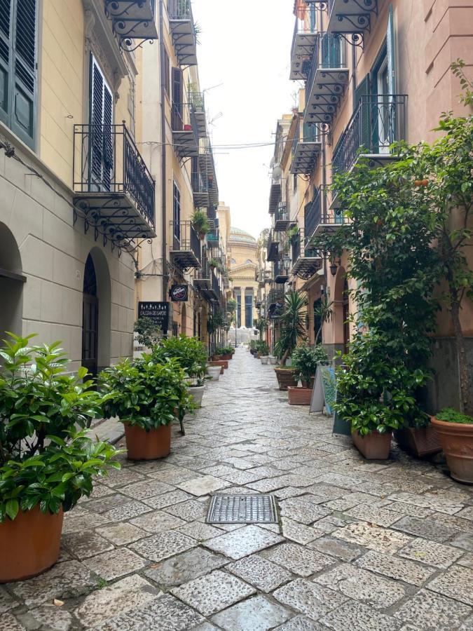 Tanto Di Cappello Home Palermo Bagian luar foto