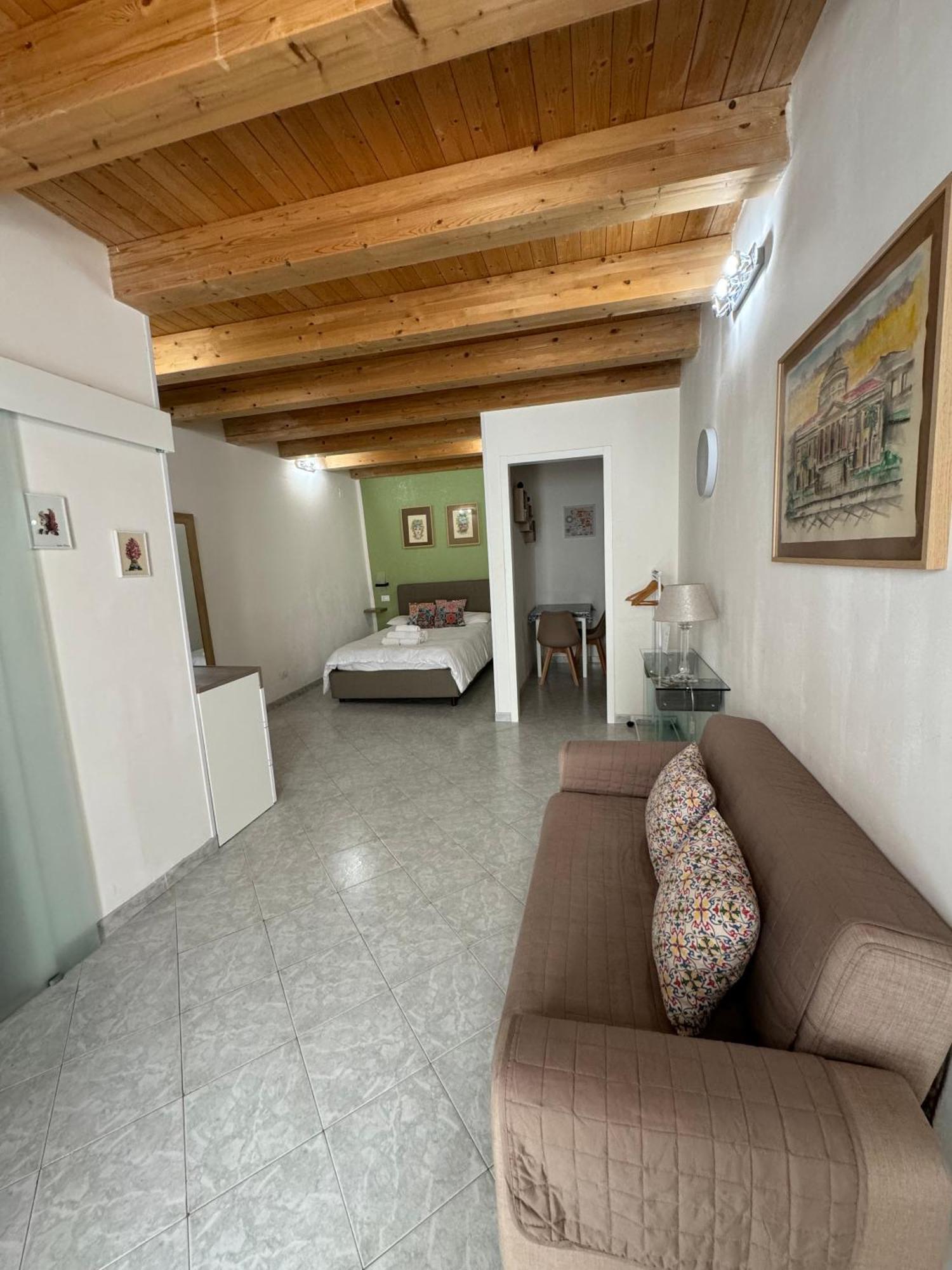Tanto Di Cappello Home Palermo Bagian luar foto
